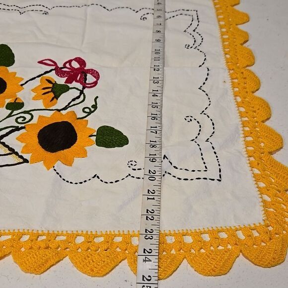 Vintage Handcrafted Sunflower Embroidered Tablecloth with Orange 21"x24" - Picture 9 of 10